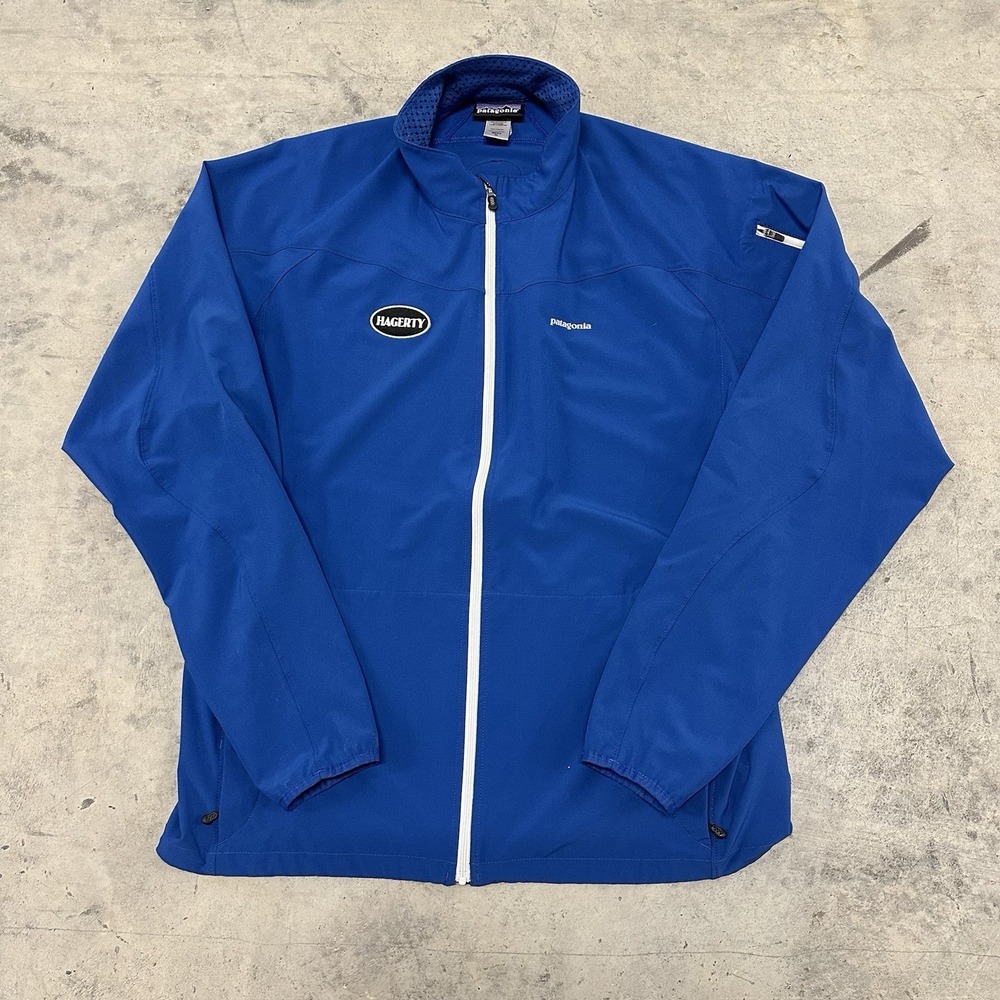 Patagonia Men's Lightweight Hiking Full-Zip Jacket